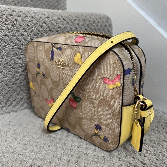 Mini Camera Bag In Signature Canvas With Dreamy Veggie Print butterfly C8752 - Picture 2 of 8